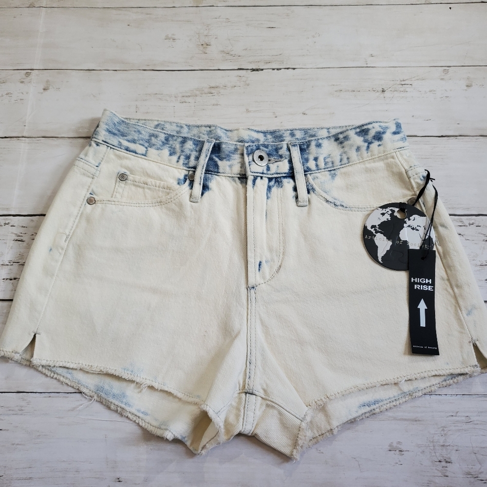 Nwt Articles of Society high waisted rise acid wash denim cut off shorts size 24
